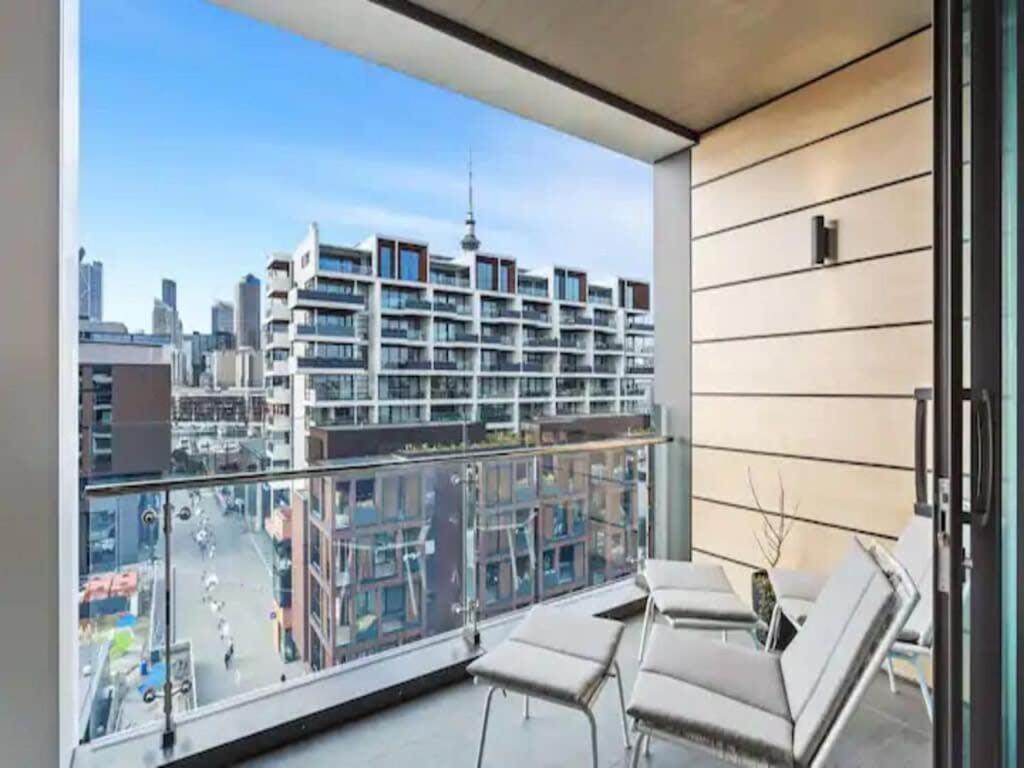 Modern One Bedroom Apartment In Wynyard Quarter Оукланд Екстериор снимка